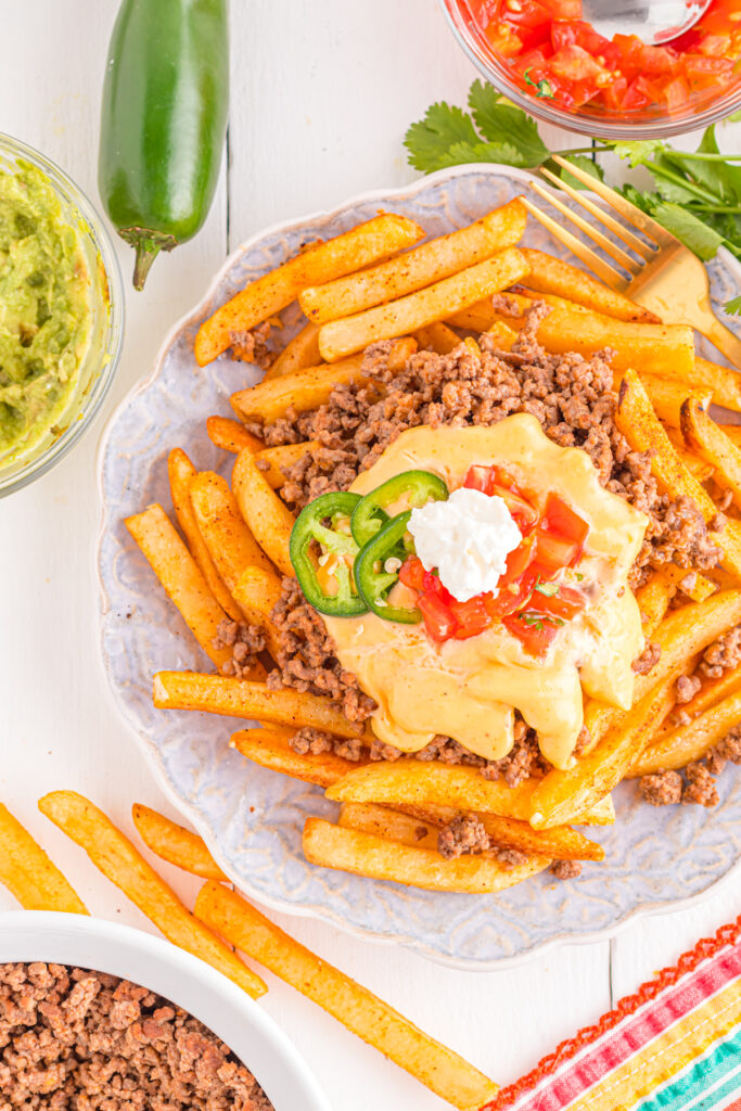 Crispy Nacho Fries with Homemade Sauce
